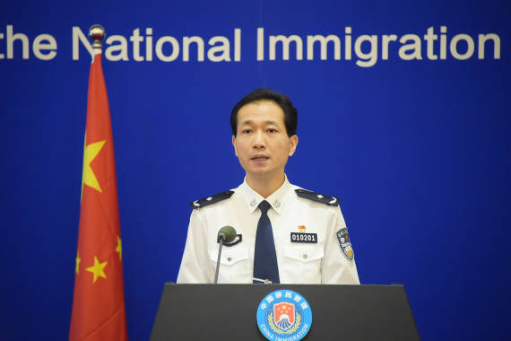 中国官宣从严限制非必要出入境活动！