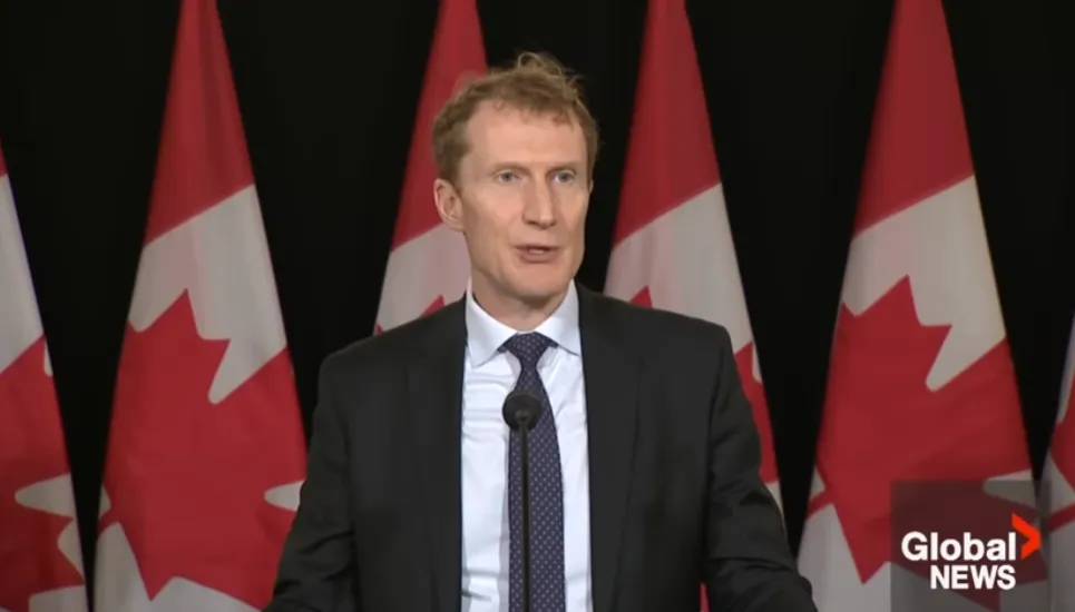 加拿大移民部长宣布“毕业工签”将大改！