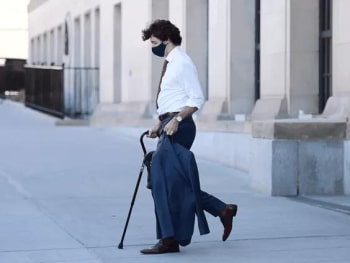 加拿大总理最近在干吗?