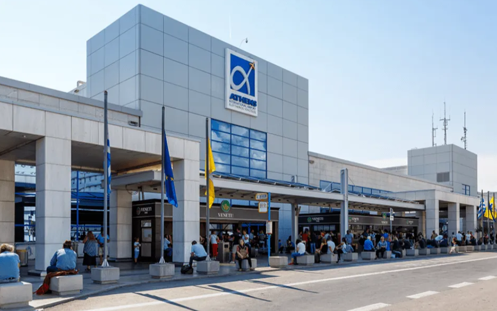 希腊雅典机场！“刷脸通关”时代，队伍却变长了？