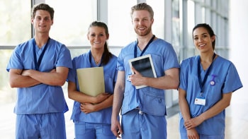 加拿大新政策,护工也能轻松移民!