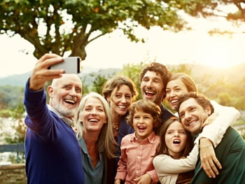 移民官怎么判定“假结婚”?