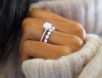 移民官怎么判定“假结婚”?