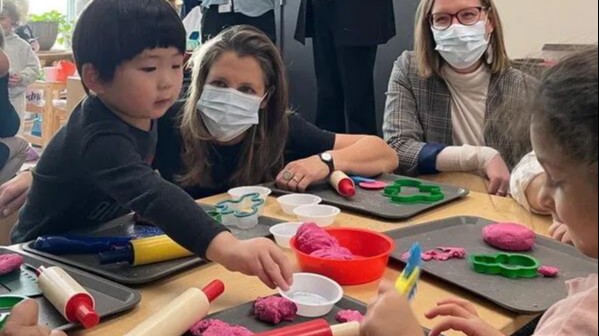 这个省托儿费用减低50%，有娃家庭每年节省多达6000加元