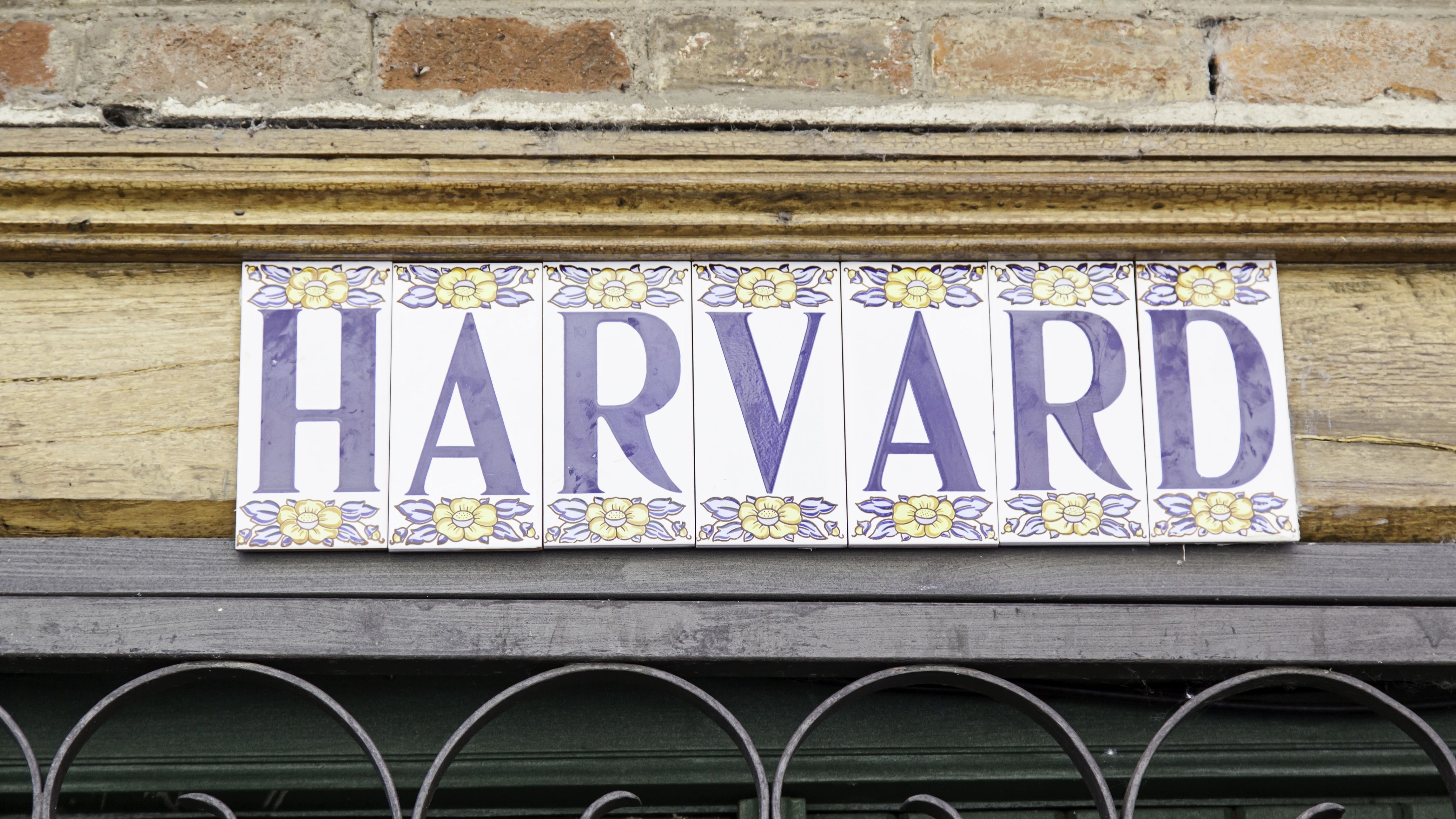 哈佛留学生被集体吊销签证！现在办绿卡还能拯救吗？