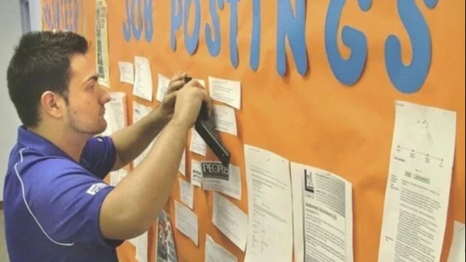 低薪LMIA回归温哥华！2026年开始恢复受理