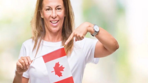 枫叶卡过期？境外这些情况也可计算在内！