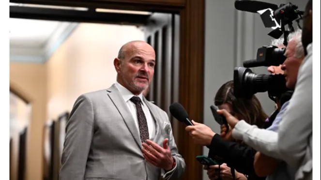 加拿大工签门提升！高薪LMIA工资门槛飙升20%