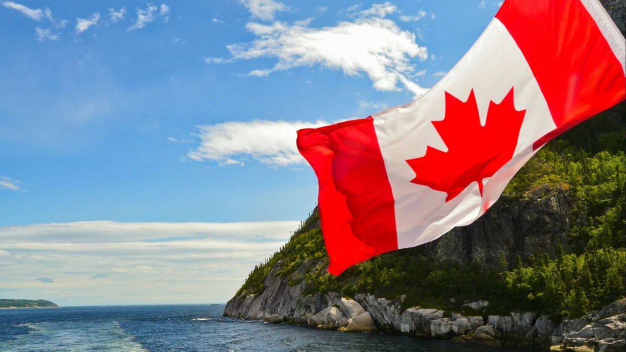 加拿大封闭工签换雇主换工作，便利政策永久化