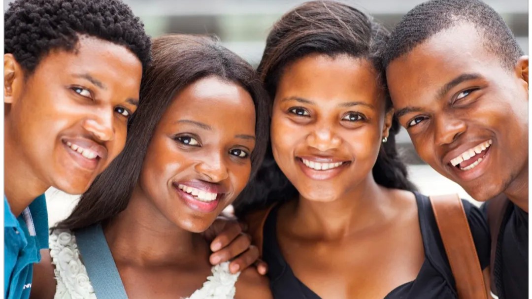 移民 | 加拿大移民部长官宣新法语通道