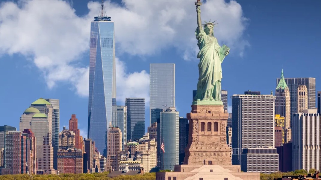 美国移民局(USCIS)发布四年回顾：审批加速