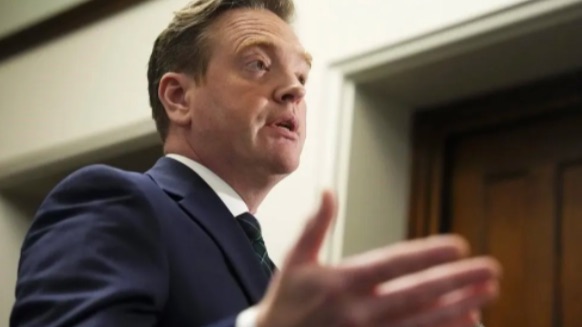 枫叶卡更容易了？留学生锐减45%！怎么抓住机会？