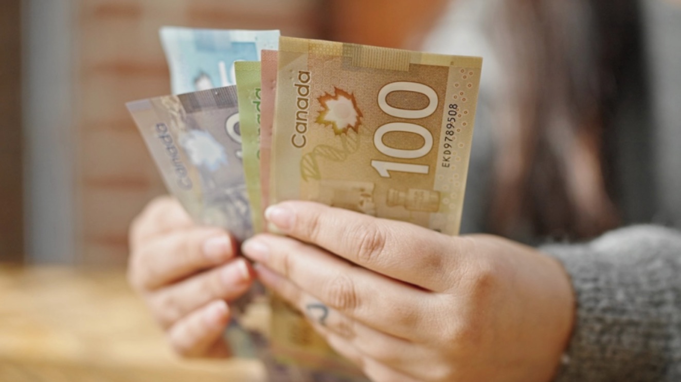 移民真实收入揭秘：十年老移民收入甚至高于本地人