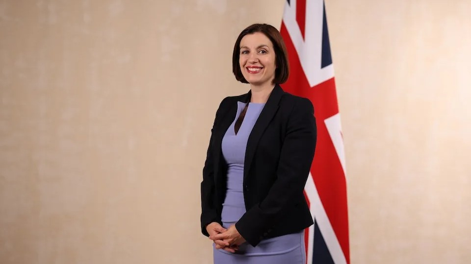 英国新任教育大臣布里奇特·菲利普森：欢迎国际学生